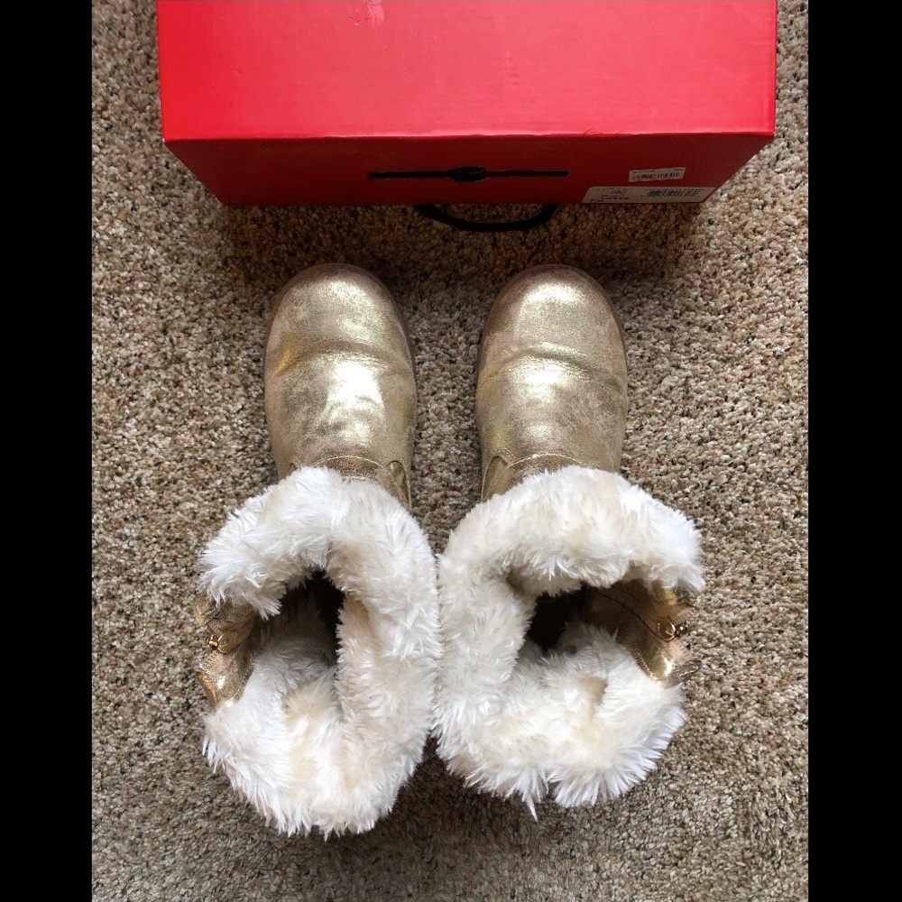 G By Guess Golden Fur Boots - Picture 6 of 7